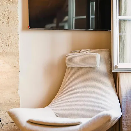 Le Petit - & A Deux Pas Du Pont D'avignon Et Du Palais Des Papes 住宿加早餐酒店 亞維農