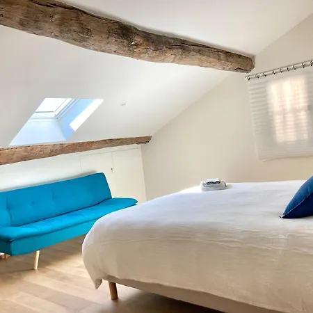 Bed & Breakfast Le Petit - & A Deux Pas Du Pont D'avignon Et Du Palais Des Papes